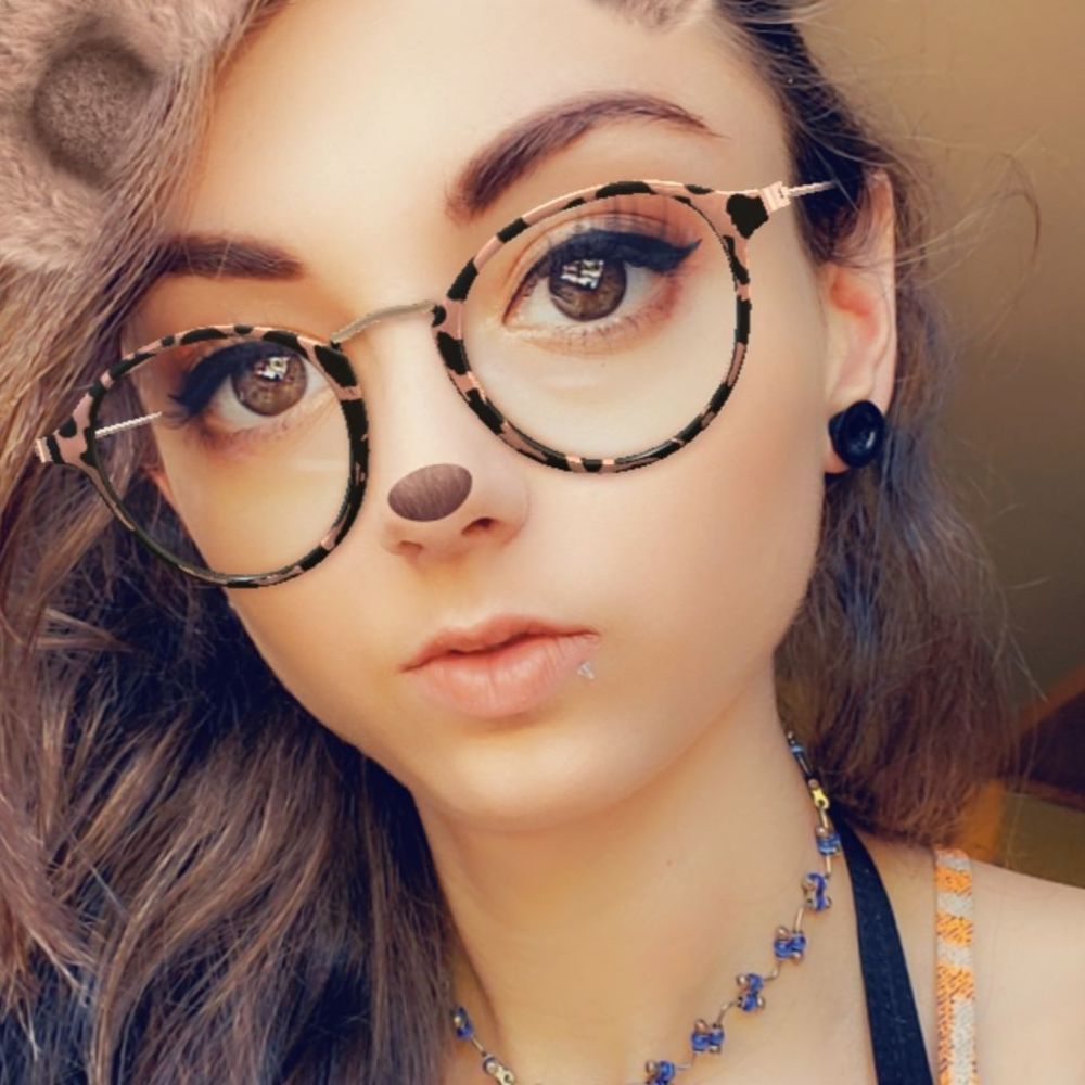 Meet your Posher, Dani